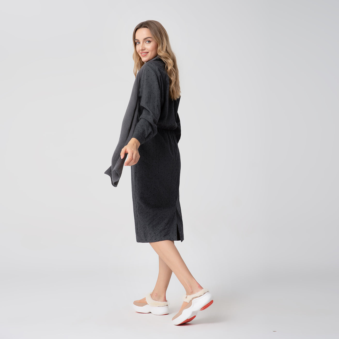 Sandstone Color Palma VI Women