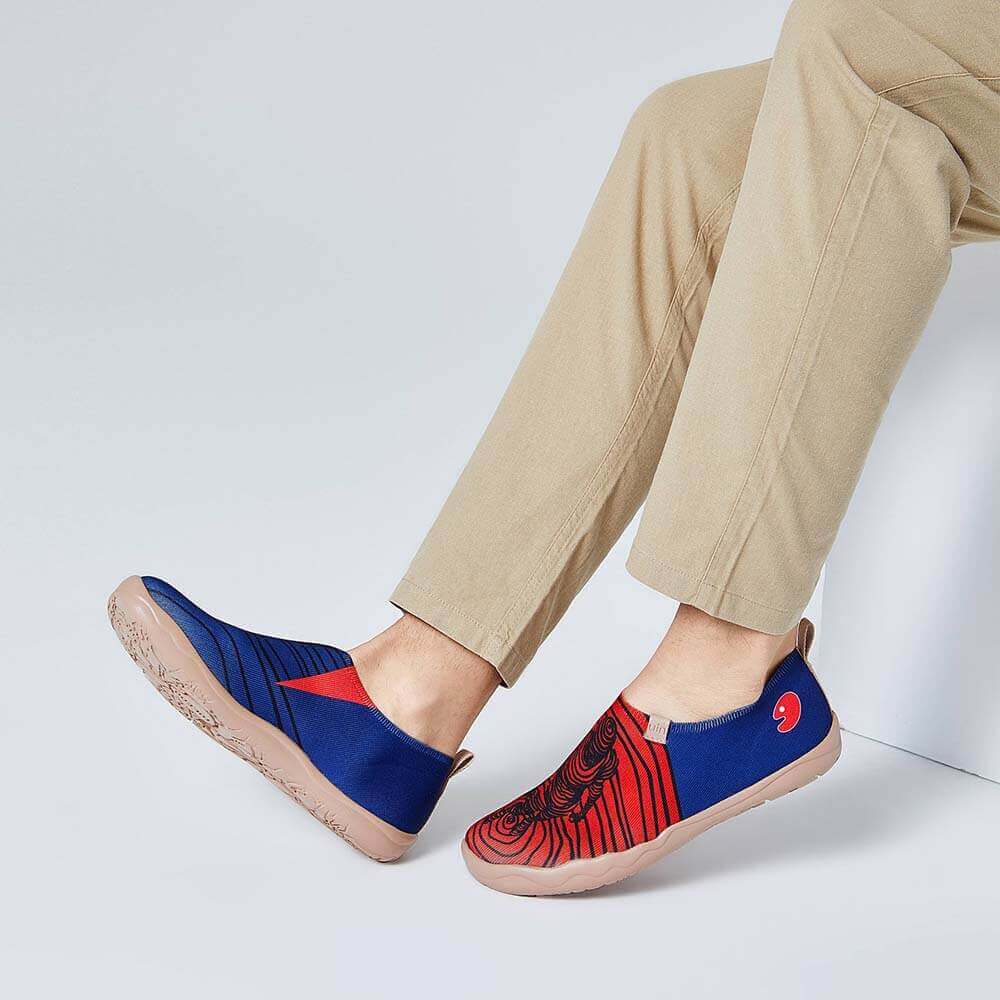 UIN Footwear Men Superman Canvas loafers