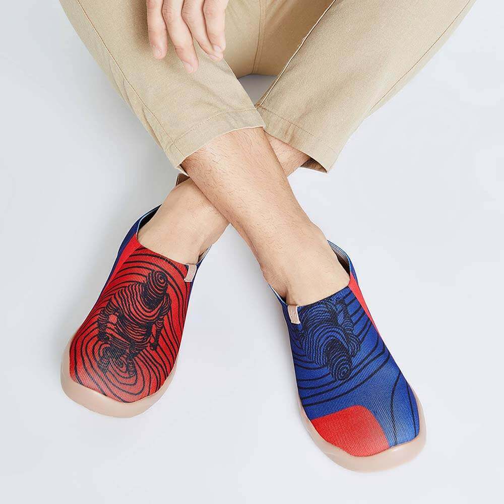 UIN Footwear Men Superman Canvas loafers