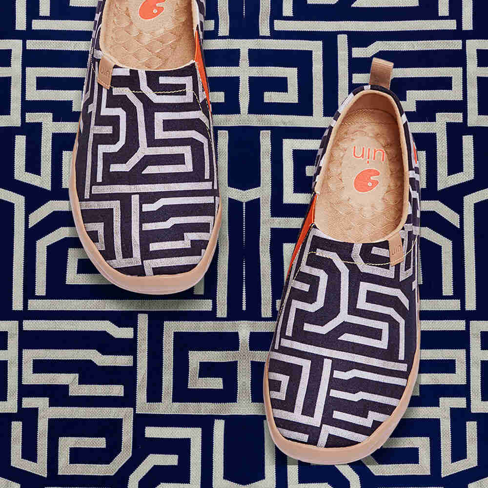 UIN Footwear Men Thread of Maze Canvas loafers