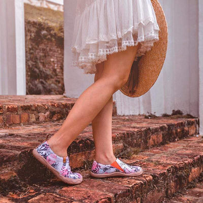 UIN Footwear Women Flora in March Canvas loafers