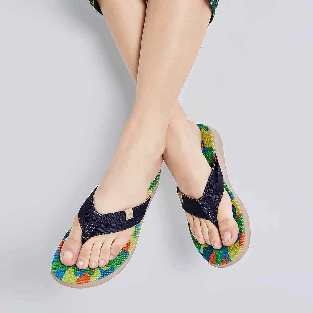 UIN Footwear Women Greenery Women Majorca Flip Flops Canvas loafers