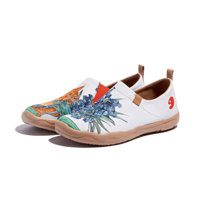 UIN Footwear Women Love Irises' Smell Toledo I Women Canvas loafers