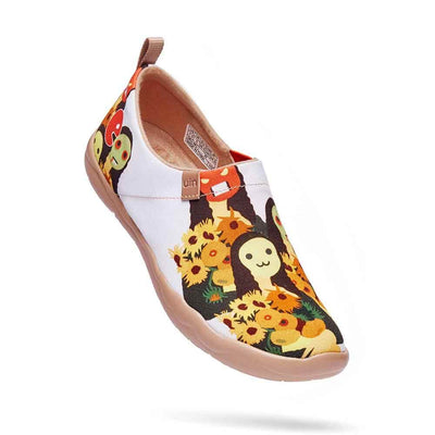 UIN Footwear Women Mona Lisa with flowers Canvas loafers