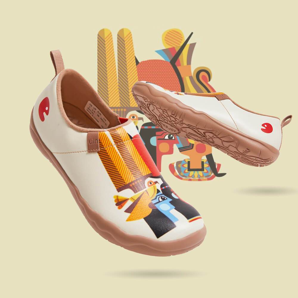 UIN Footwear Women (Pre-sale) The Pharaoh¡¯s Family Canvas loafers