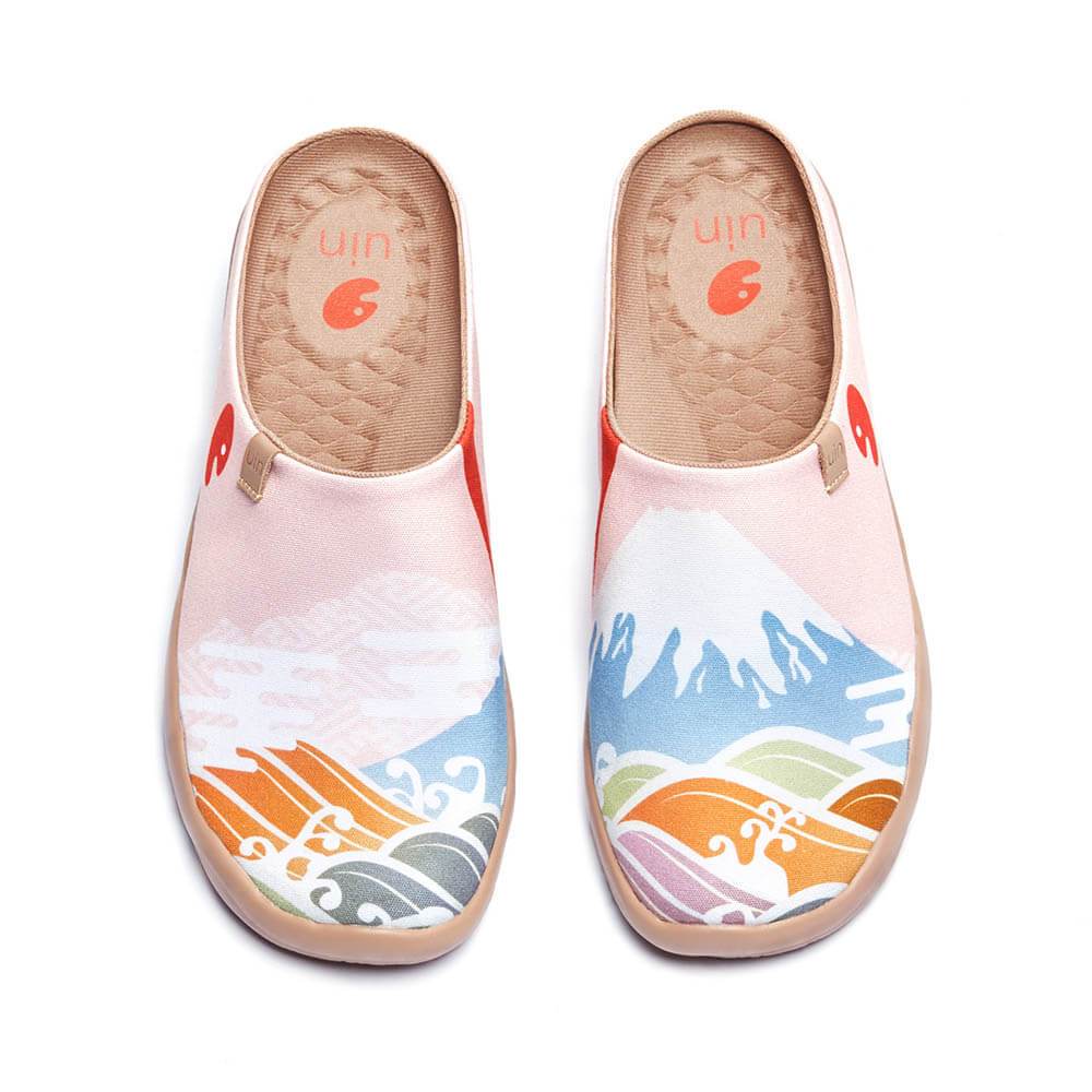 UIN Footwear Women Spring in Mount Fuji Slipper Canvas loafers